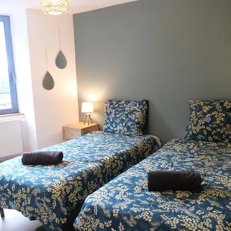 Au Gre Des Saisons - Vulcania & Lemptegy *